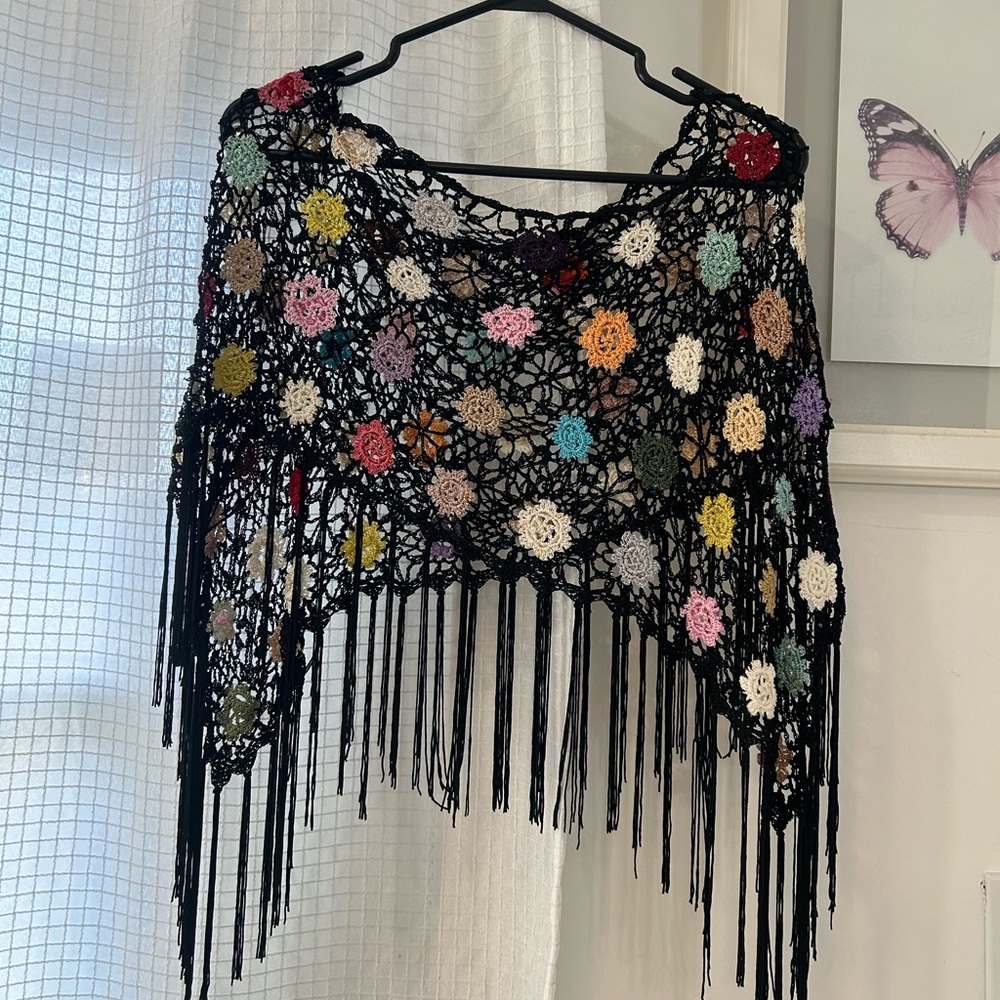 Floral Vintage Fringe Poncho - Picture 2 of 5